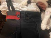 P-21 Hose Bund mit Katze